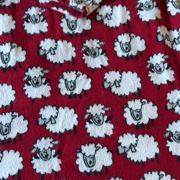 Woolrich Sheep Graphic Red/White  Flannel Long Sleeve Womens Nightgown Size S/M - Picture 4 of 8